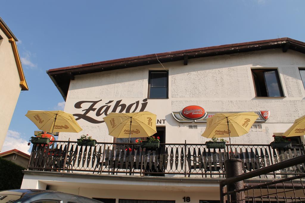 Hotel Záboj restaurant Karlovy Vary Exterior foto